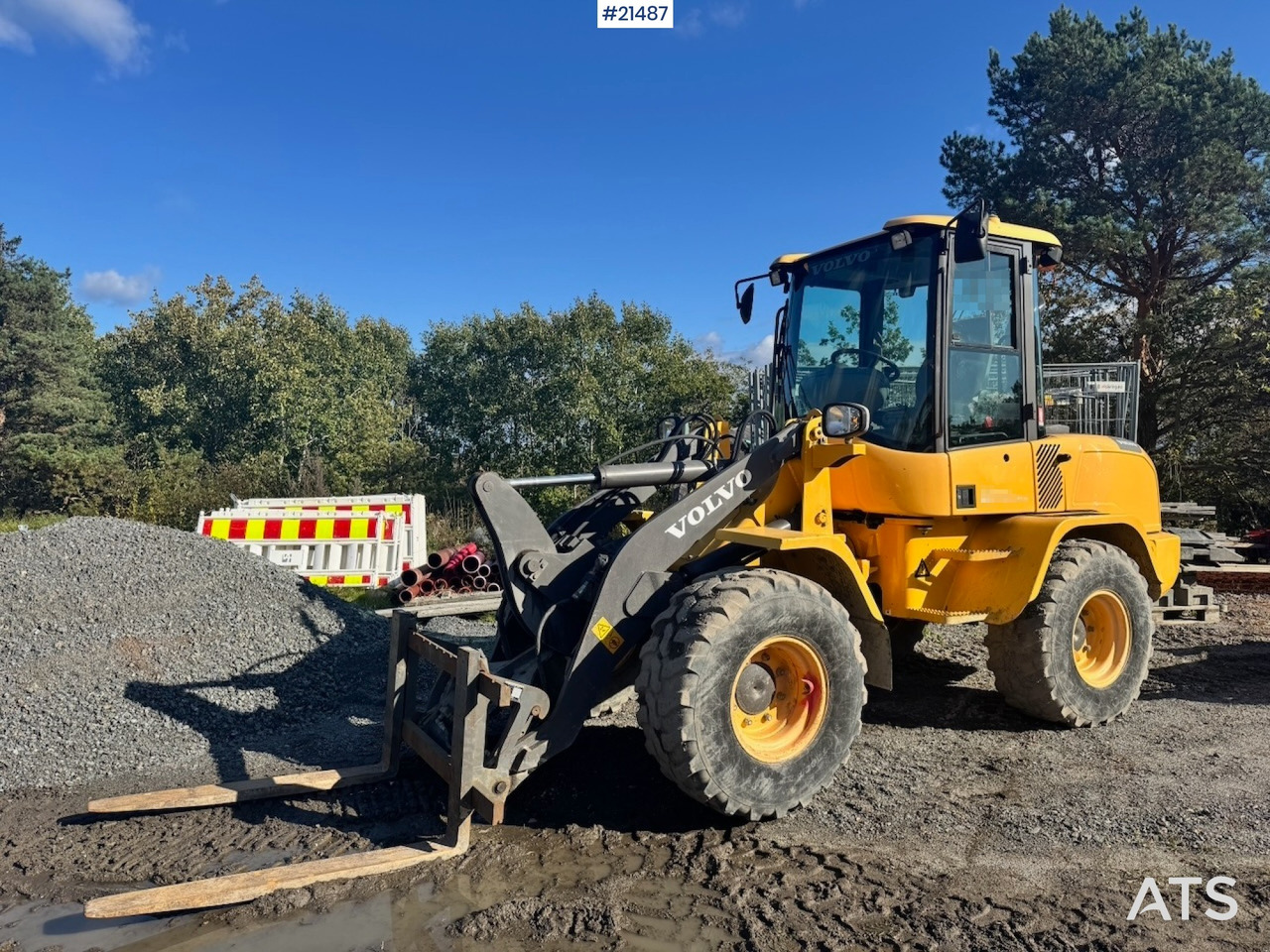 Volvo L30G - Колісний навантажувач: фото 2 Volvo L30G - Колісний навантажувач: фото 2
