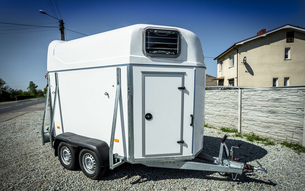 Niewiadów nowa PRZYCZEPA KONIOWA!! - Причіп коневоз: фото 1 Niewiadów nowa PRZYCZEPA KONIOWA!! - Причіп коневоз: фото 1