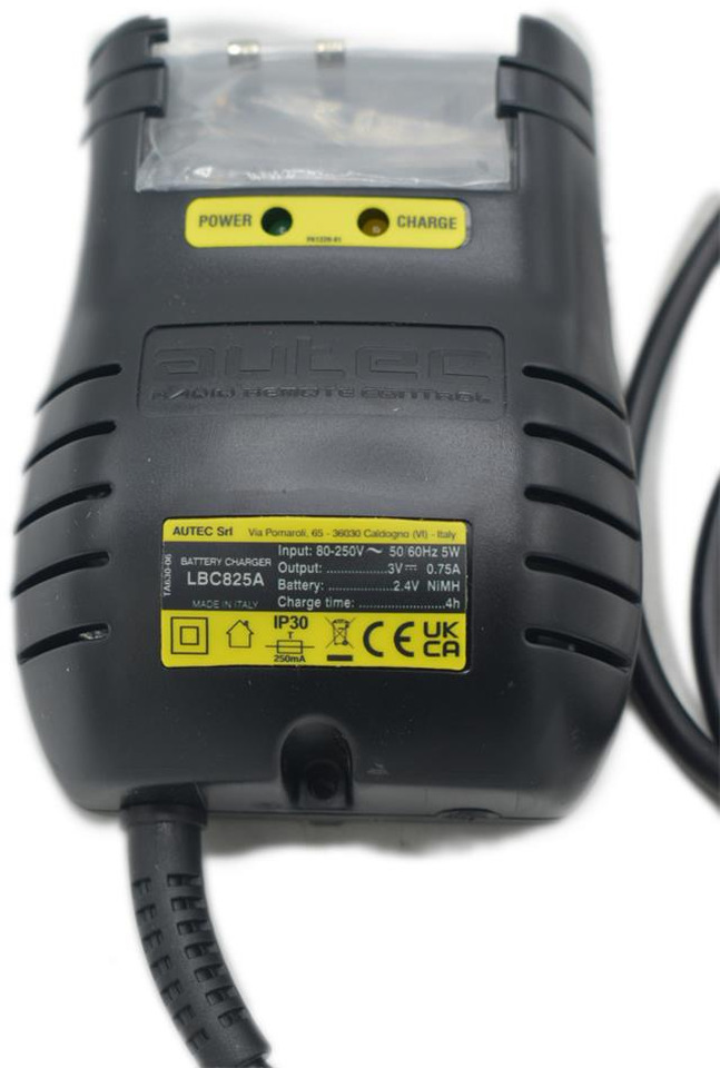 Autec original charger LBC825A - Електрична система в категорії Крани-маніпулятори: фото 4 Autec original charger LBC825A - Електрична система в категорії Крани-маніпулятори: фото 4