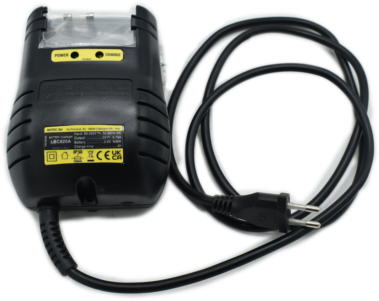 Autec original charger LBC825A - Електрична система в категорії Крани-маніпулятори: фото 5 Autec original charger LBC825A - Електрична система в категорії Крани-маніпулятори: фото 5