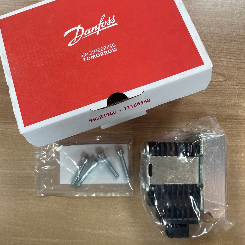 Danfoss Solenoid Valve 157B4735 - Гідравлічний клапан в категорії Крани-маніпулятори: фото 4 Danfoss Solenoid Valve 157B4735 - Гідравлічний клапан в категорії Крани-маніпулятори: фото 4
