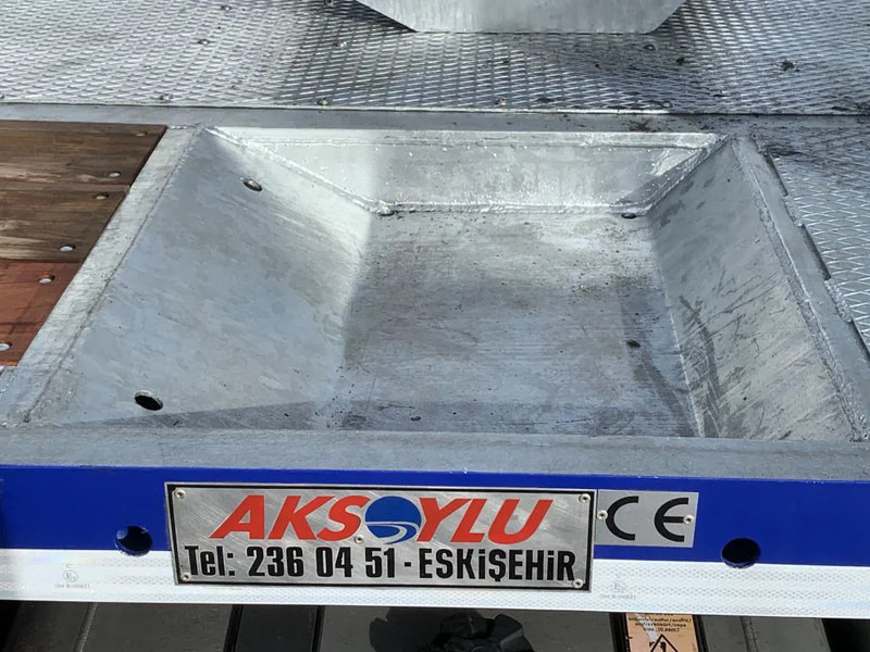 Низькорамна платформа напівпричіп AKSOYLU Semi dieplader autotransport tractor transport 12 maanden levertijd: фото 7 Низькорамна платформа напівпричіп AKSOYLU Semi dieplader autotransport tractor transport 12 maanden levertijd: фото 7