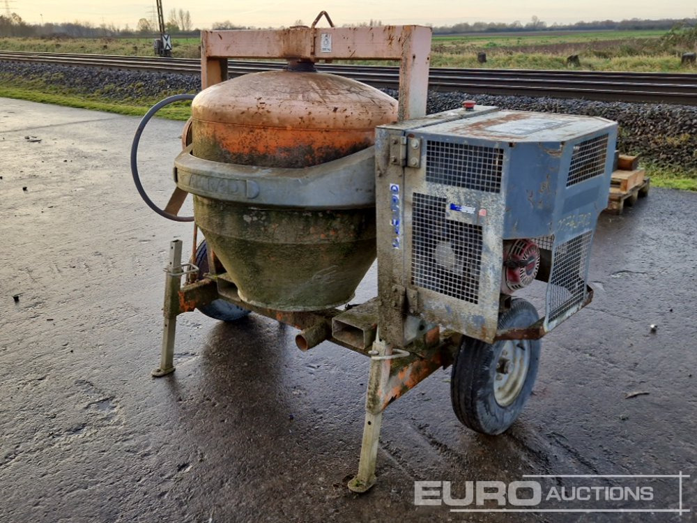 2010 Altrad Concrete Mixer, 350 Litre, Honda Engine - Бетономішалкa: фото 2 2010 Altrad Concrete Mixer, 350 Litre, Honda Engine - Бетономішалкa: фото 2
