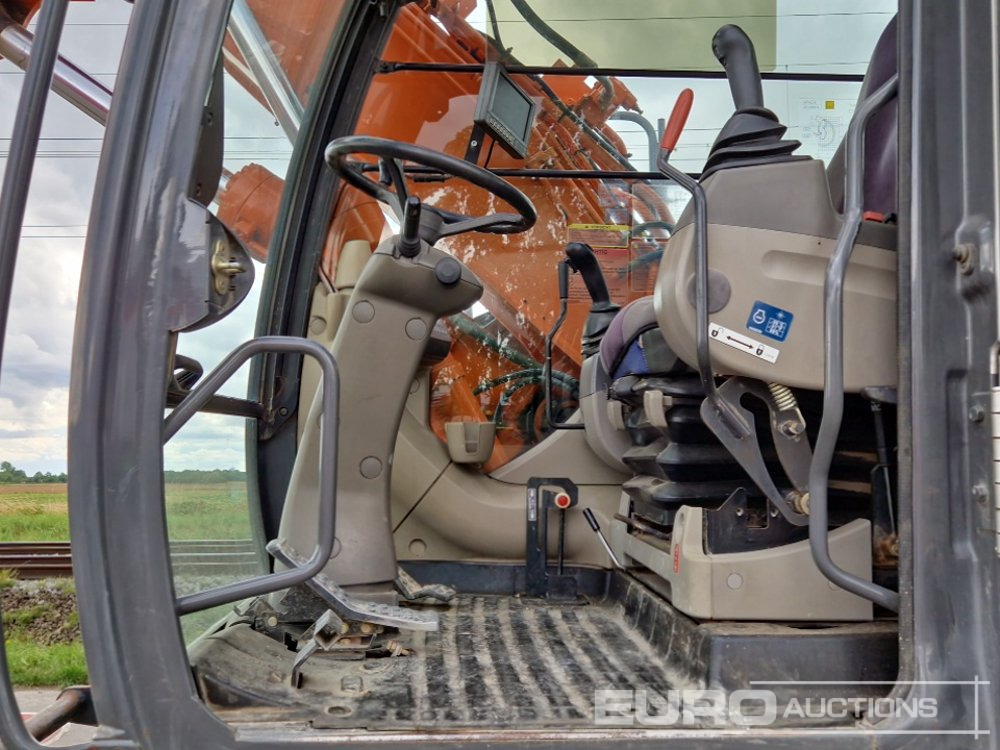 Колісний екскаватор 2010 Hitachi ZX140W-3: фото 35