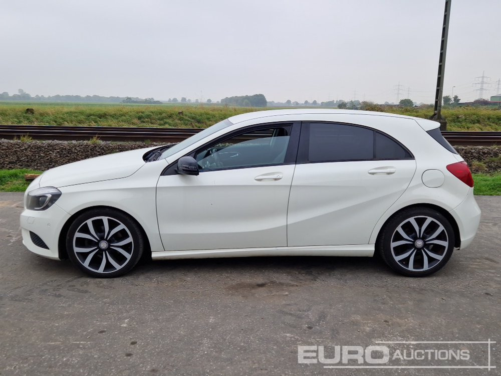 2013 Mercedes Benz A180 - Легковий автомобіль: фото 2 2013 Mercedes Benz A180 - Легковий автомобіль: фото 2