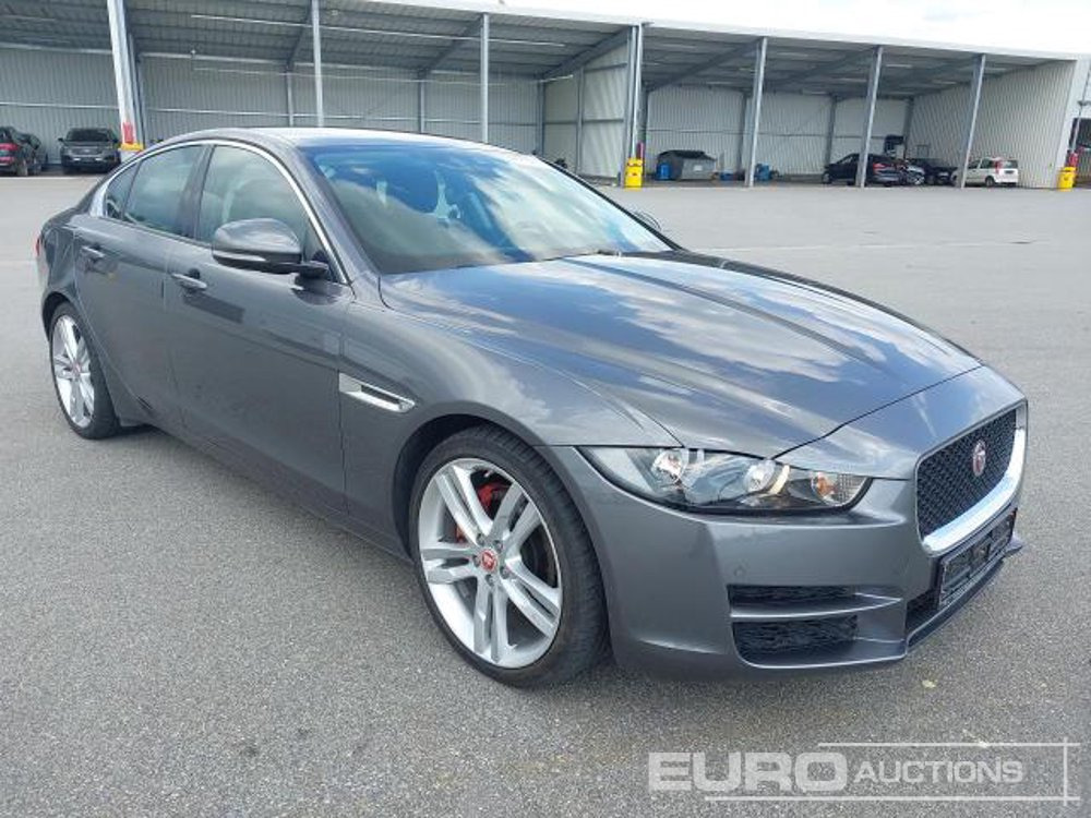 2015 Jaguar XE - Легковий автомобіль: фото 4 2015 Jaguar XE - Легковий автомобіль: фото 4