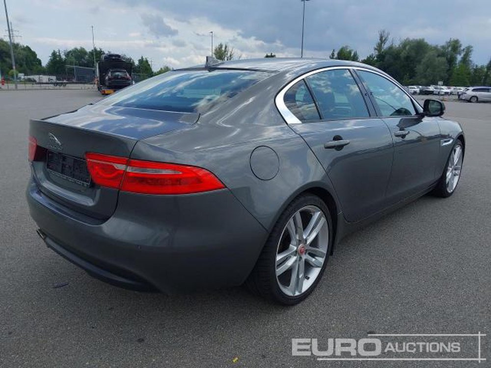 2015 Jaguar XE - Легковий автомобіль: фото 3 2015 Jaguar XE - Легковий автомобіль: фото 3