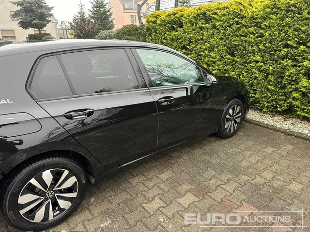 2025 Volkswagen Golf - Легковий автомобіль: фото 2 2025 Volkswagen Golf - Легковий автомобіль: фото 2