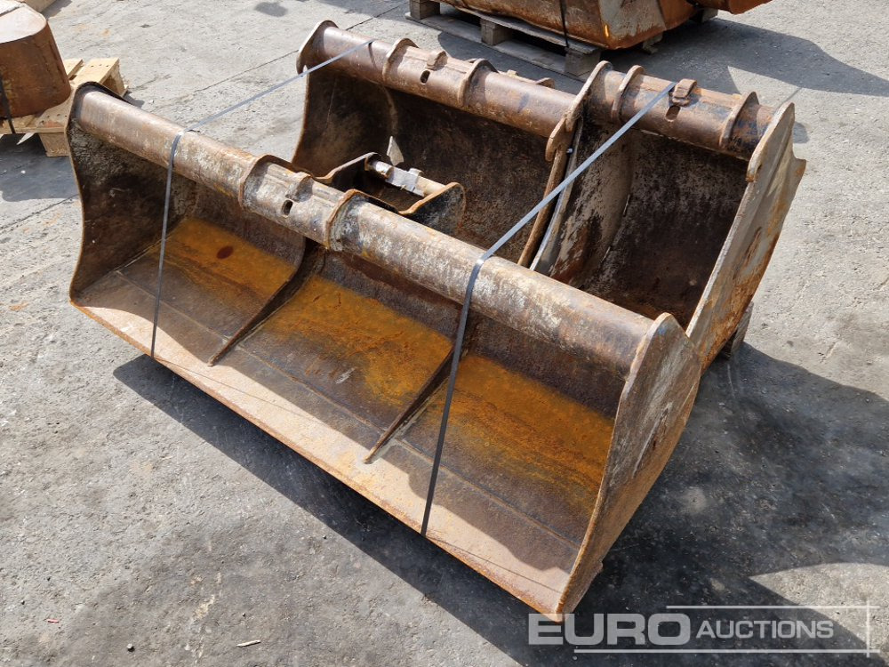 60" Ditching, 32", 16" Digging Buckets to suit ARDEN QA10 - Ківш: фото 1 60" Ditching, 32", 16" Digging Buckets to suit ARDEN QA10 - Ківш: фото 1
