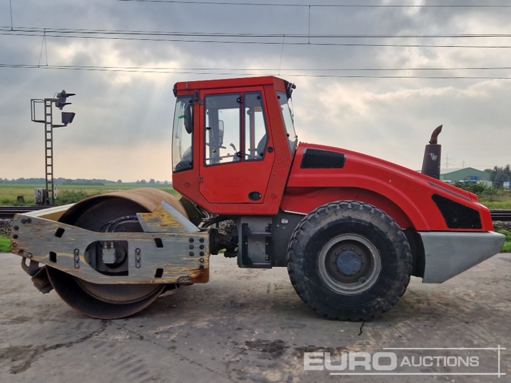 Bomag BW211D-4 - Каток: фото 2 Bomag BW211D-4 - Каток: фото 2