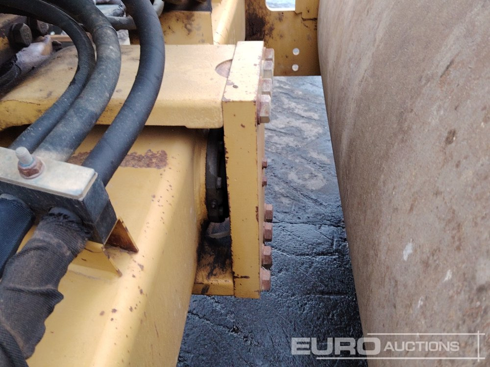 Каток CAT CS-533E: фото 10