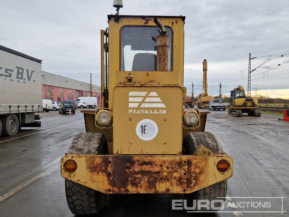 Fiat Allis R7A-BT - Колісний навантажувач: фото 4 Fiat Allis R7A-BT - Колісний навантажувач: фото 4
