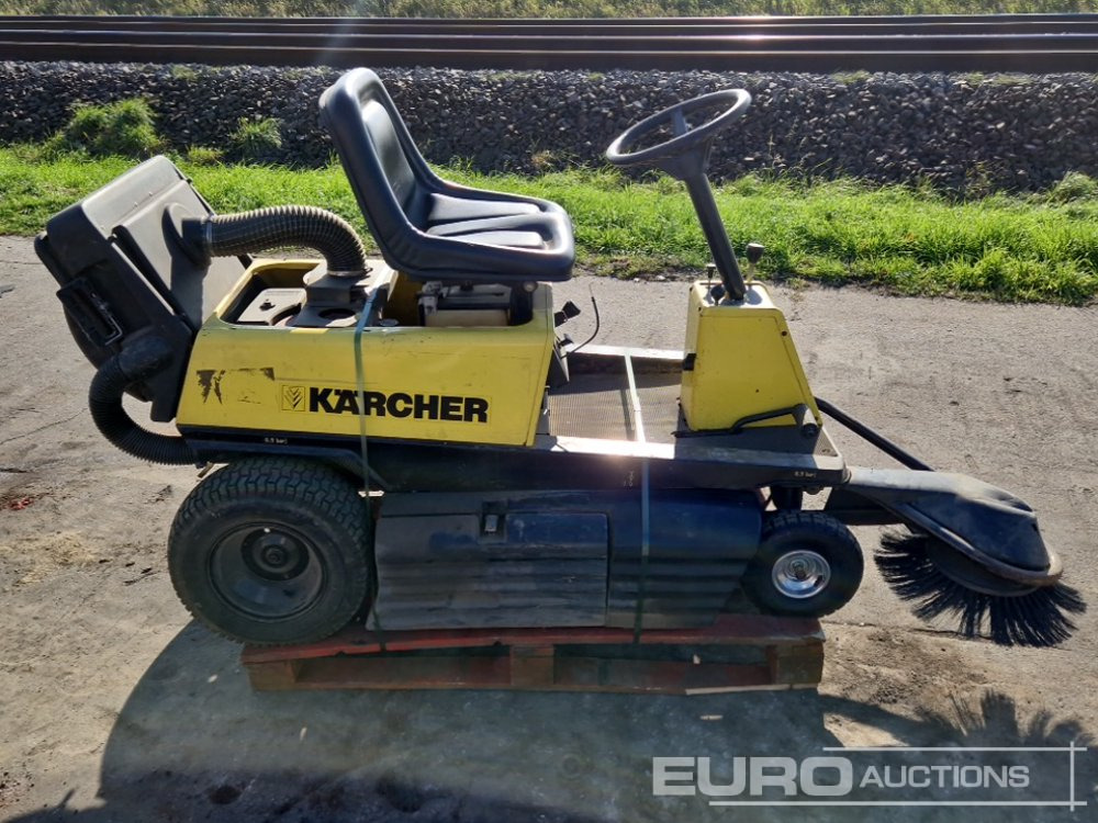 Kärcher KMR Trac Ride on Sweeper - Будівельне обладнання: фото 5 Kärcher KMR Trac Ride on Sweeper - Будівельне обладнання: фото 5
