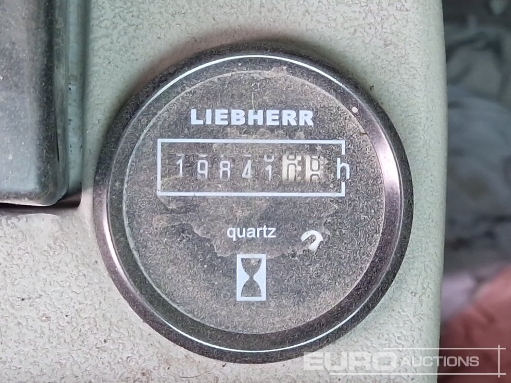 Колісний екскаватор Liebherr A900C: фото 47 Колісний екскаватор Liebherr A900C: фото 47