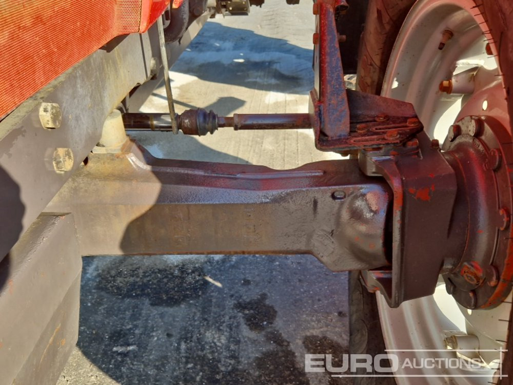 Трактор Massey Ferguson 8140: фото 13