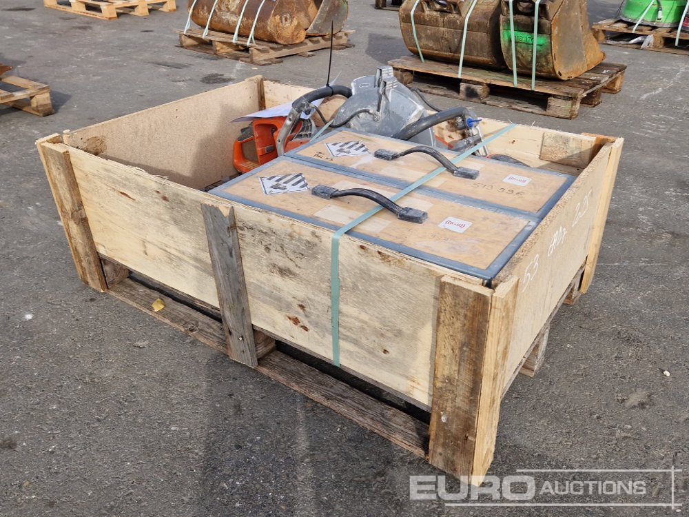 Pallet of Husqvarna Quickcut Saws, Battery Power Kit - Асфальтоукладальна машина: фото 2 Pallet of Husqvarna Quickcut Saws, Battery Power Kit - Асфальтоукладальна машина: фото 2