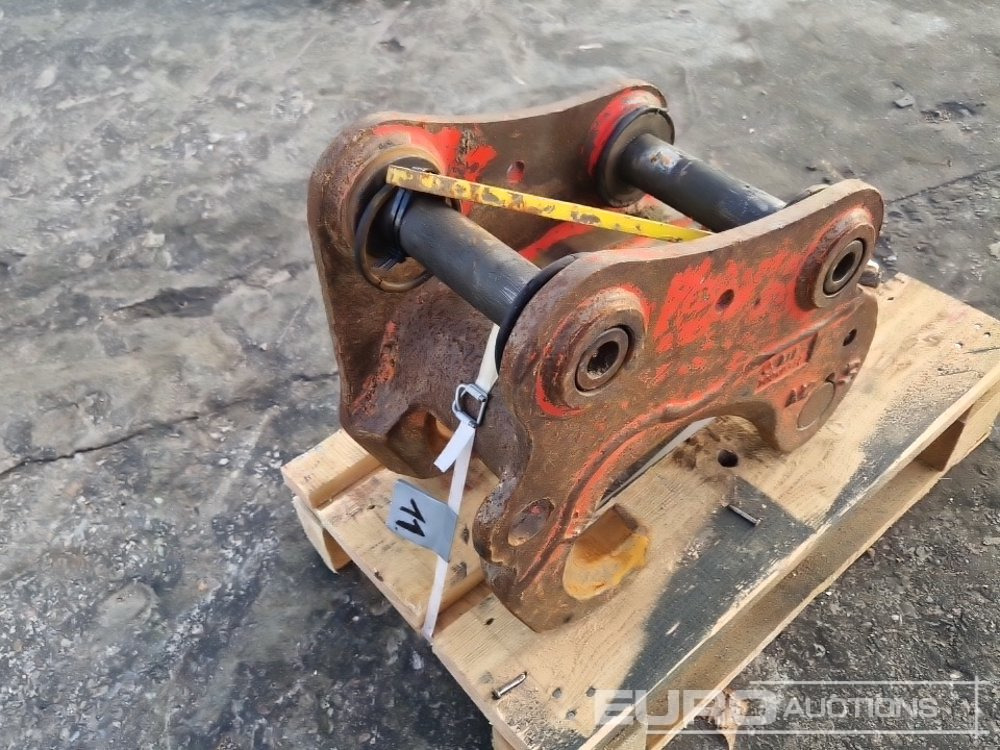 Quick Hitch - Зчіпний пристрій: фото 3 Quick Hitch - Зчіпний пристрій: фото 3