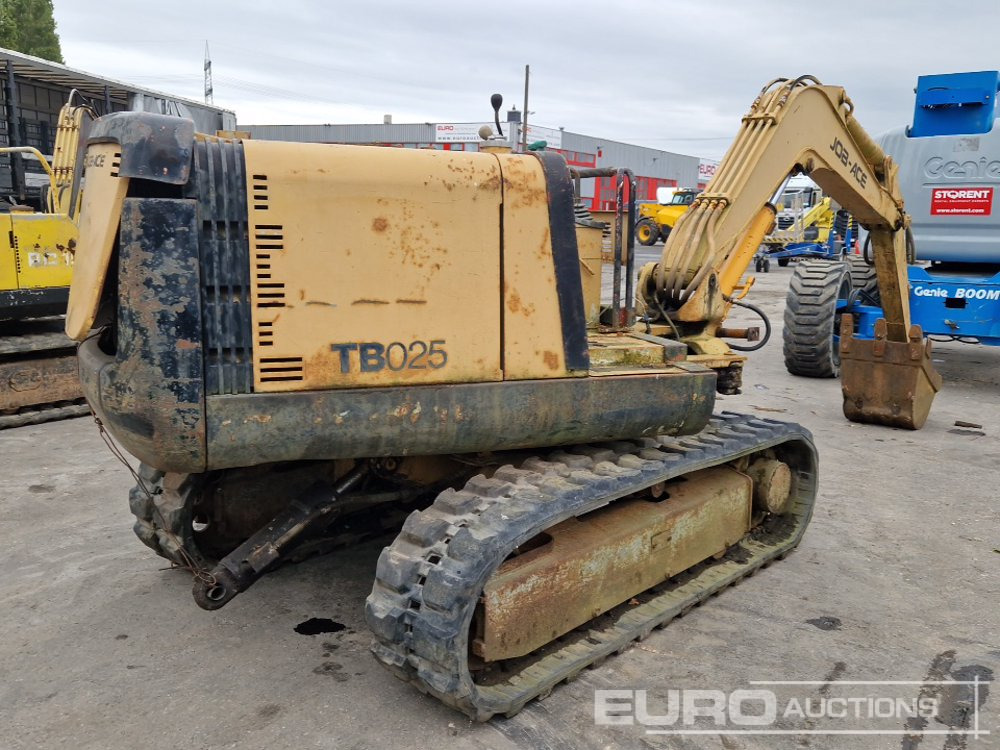 Takeuchi TB025 - Міні-екскаватор: фото 4 Takeuchi TB025 - Міні-екскаватор: фото 4