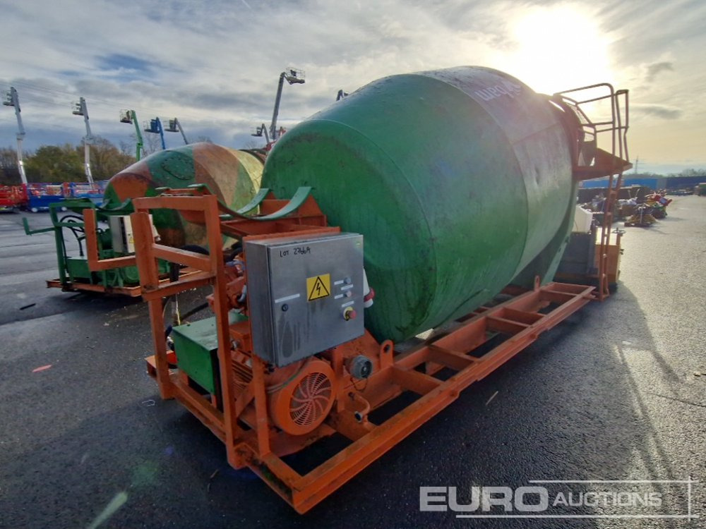Truck Mounted Cement Mixer - Бетономішалкa: фото 1 Truck Mounted Cement Mixer - Бетономішалкa: фото 1