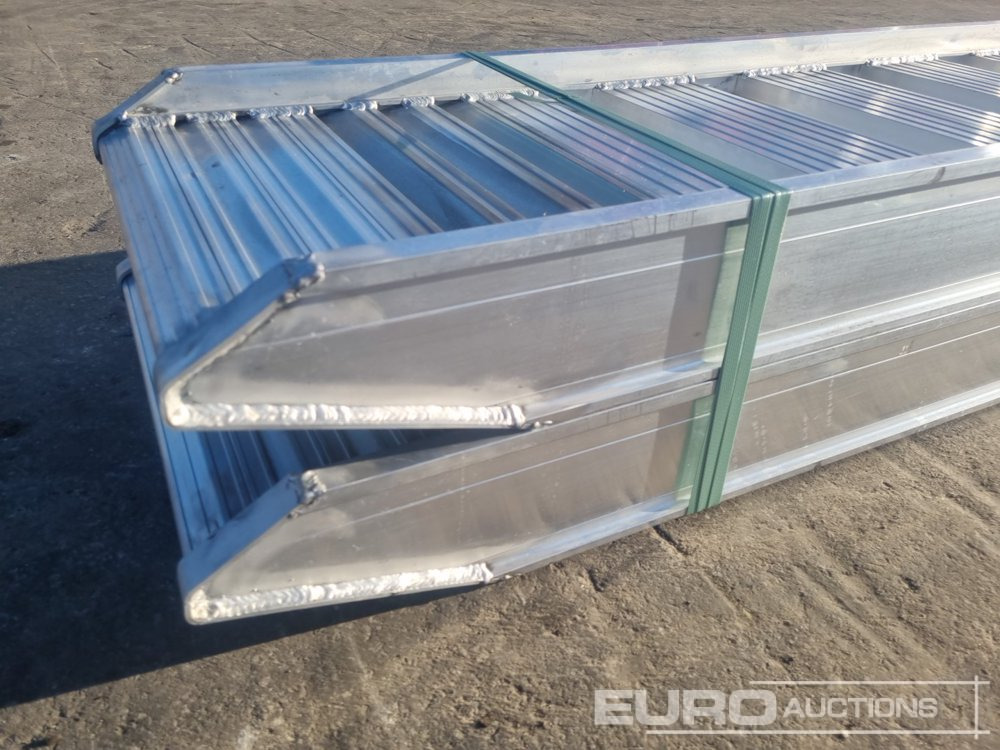 Unused 148.30L Aluminium Loading Rampes (2 of) 9000kg Capacity, 3000mm Length - Навантажувальна рампа: фото 5 Unused 148.30L Aluminium Loading Rampes (2 of) 9000kg Capacity, 3000mm Length - Навантажувальна рампа: фото 5
