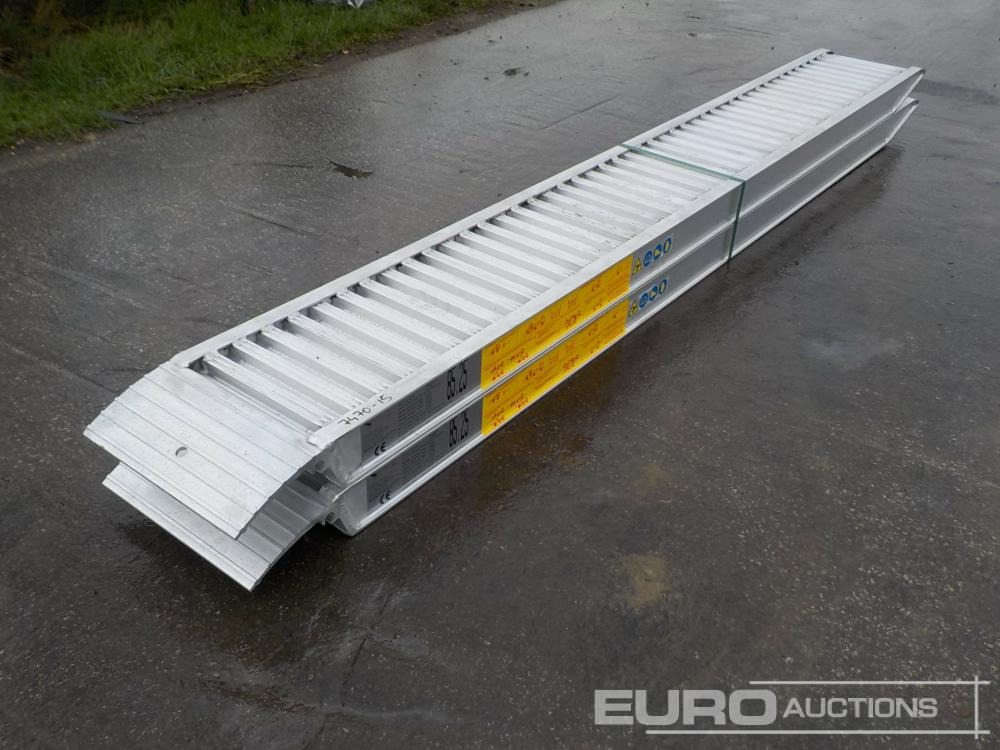 Unused CLM 85.25 Aluminium Loading Ramps (2 of) 2920kg Capacity, 2500mm Length - Навантажувальна рампа: фото 2 Unused CLM 85.25 Aluminium Loading Ramps (2 of) 2920kg Capacity, 2500mm Length - Навантажувальна рампа: фото 2