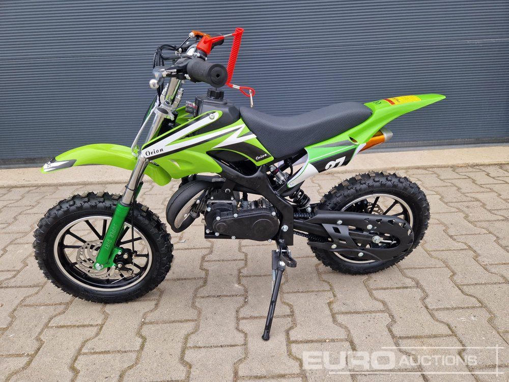 Unused DIRTBIKE 50R-D705 49CC Kids Petrol Motorbike, Automatic - Мотоцикл: фото 3 Unused DIRTBIKE 50R-D705 49CC Kids Petrol Motorbike, Automatic - Мотоцикл: фото 3