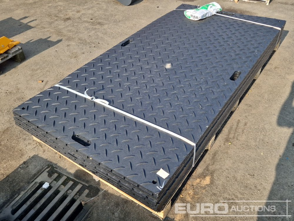Unused Rubber Floor Protection Matts (12 of) - Інструмент/ Обладнання: фото 1 Unused Rubber Floor Protection Matts (12 of) - Інструмент/ Обладнання: фото 1