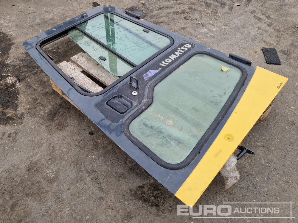 Komatsu Door to suit Wheeled Excavator PW170 - Запчастини: фото 4 Komatsu Door to suit Wheeled Excavator PW170 - Запчастини: фото 4