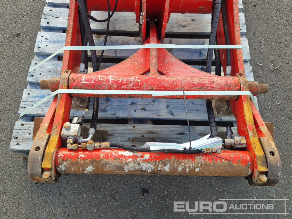 Loader Arm to suit Volvo L25F - Запчастини: фото 5 Loader Arm to suit Volvo L25F - Запчастини: фото 5