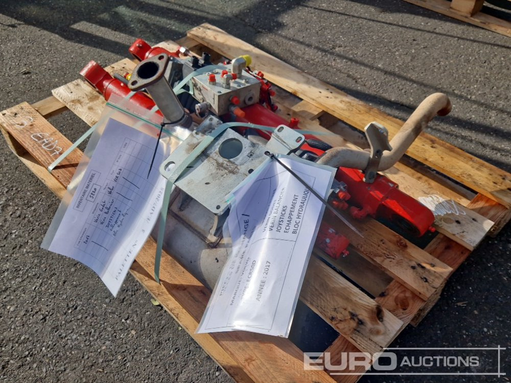Spare Parts, Cylinder, Joysticks, Hydraulic Parts, Exhaust to suit Volvo ECR50D - Запчастини в категорії Екскаватори: фото 3 Spare Parts, Cylinder, Joysticks, Hydraulic Parts, Exhaust to suit Volvo ECR50D - Запчастини в категорії Екскаватори: фото 3