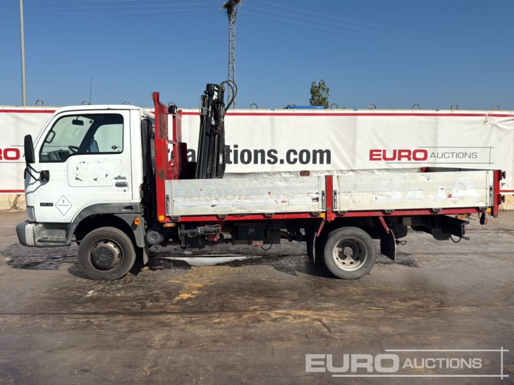2004 Nissan Cabstar - Бортова вантажівка/ Платформа: фото 2 2004 Nissan Cabstar - Бортова вантажівка/ Платформа: фото 2