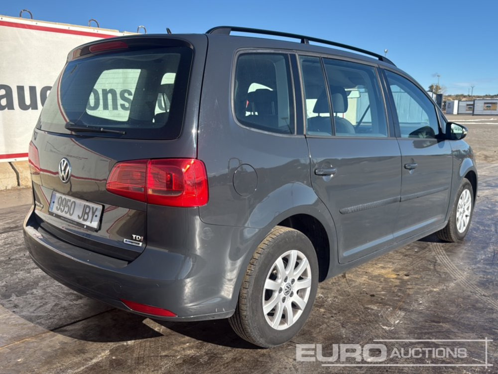 2015 Volkswagen Touran - Легковий автомобіль: фото 5 2015 Volkswagen Touran - Легковий автомобіль: фото 5