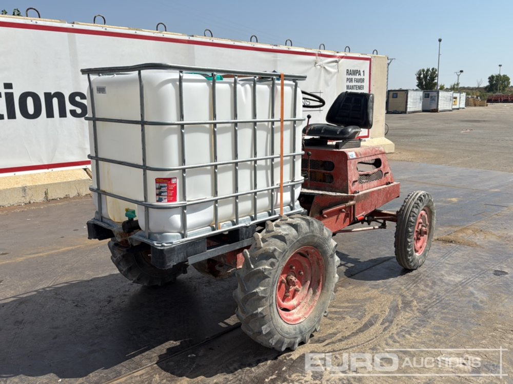 Compact Tractor, Water Tank - Мінітрактор: фото 1 Compact Tractor, Water Tank - Мінітрактор: фото 1