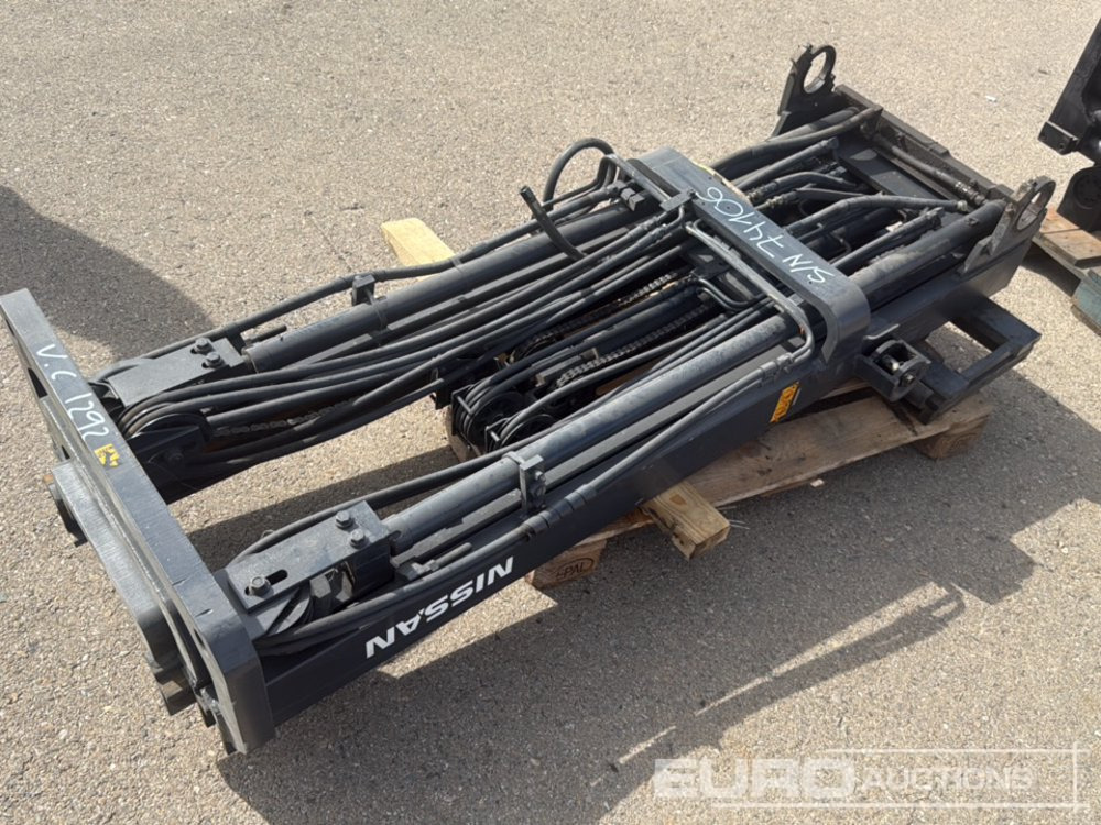Nissan 3 Lift Mast to suit Forklift - Навісне обладнання в категорії Вилкові навантажувачі: фото 1 Nissan 3 Lift Mast to suit Forklift - Навісне обладнання в категорії Вилкові навантажувачі: фото 1
