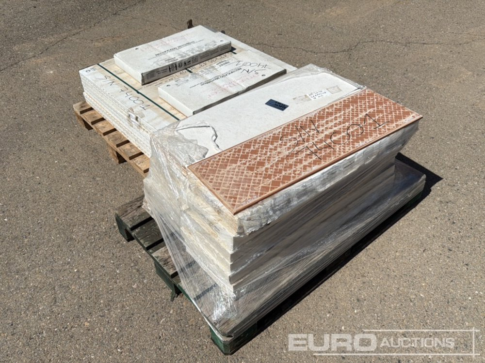 Pallet of Tiles (2 of) - Інструмент/ Обладнання: фото 4 Pallet of Tiles (2 of) - Інструмент/ Обладнання: фото 4