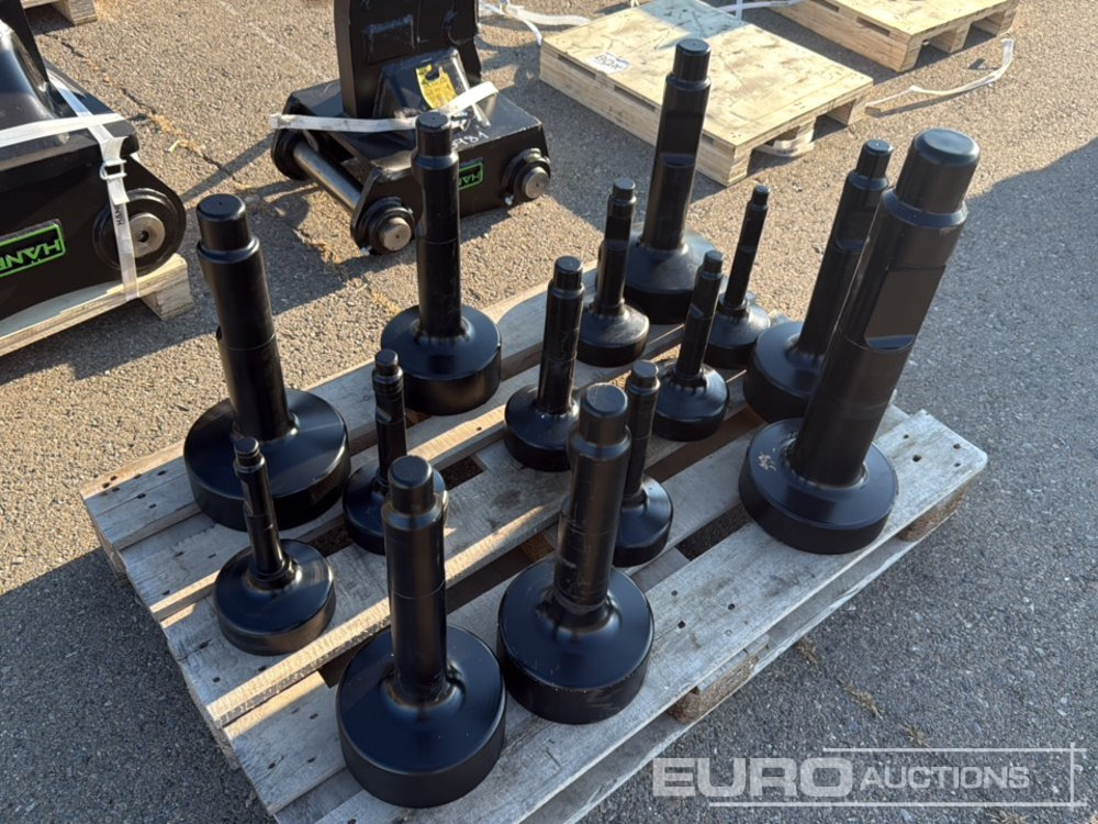 Unused Haner Pallet of Variuos Size Pile Drivers to Suit Hydraulic Breaker (13 of) - Гідравлічний молот: фото 1 Unused Haner Pallet of Variuos Size Pile Drivers to Suit Hydraulic Breaker (13 of) - Гідравлічний молот: фото 1