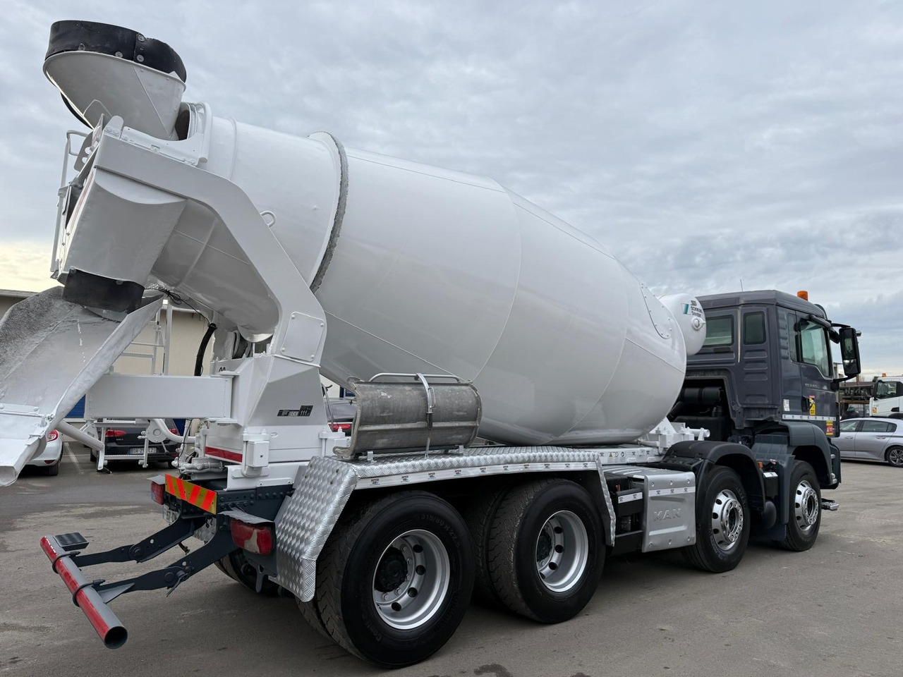 Camion béton MAN TGS 32.420 FF-957-DW - Автобетонозмішувач: фото 5 Camion béton MAN TGS 32.420 FF-957-DW - Автобетонозмішувач: фото 5