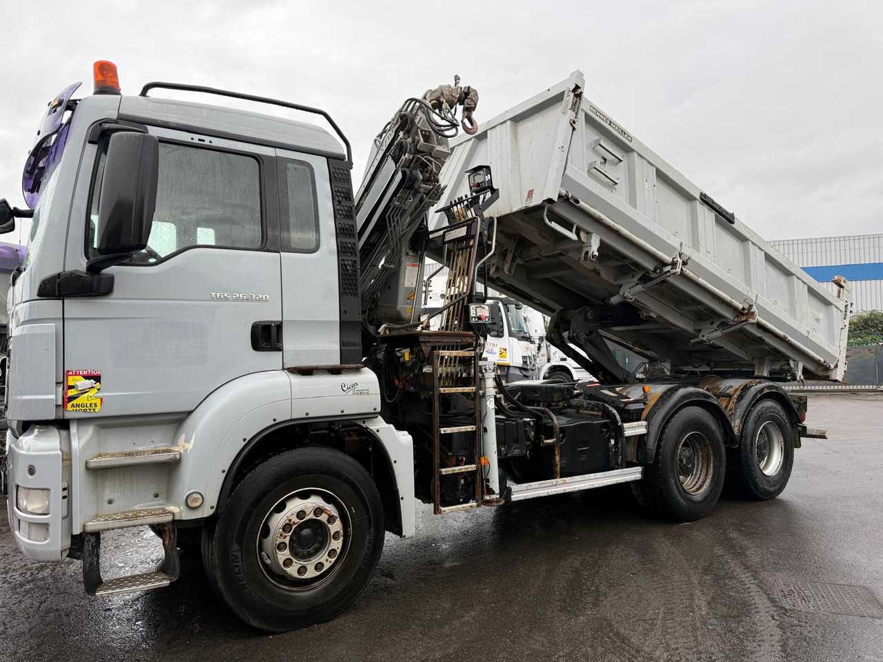 Camion porteur grue bi-benne MAN TGS 26.320 AB-504-HR - Самоскид вантажівка, Вантажівка з маніпулятором: фото 4 Camion porteur grue bi-benne MAN TGS 26.320 AB-504-HR - Самоскид вантажівка, Вантажівка з маніпулятором: фото 4