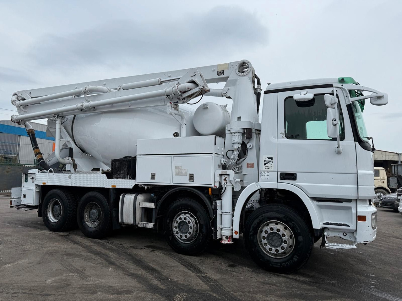 Mercedes-Benz Actros - Автобетононасос: фото 2 Mercedes-Benz Actros - Автобетононасос: фото 2
