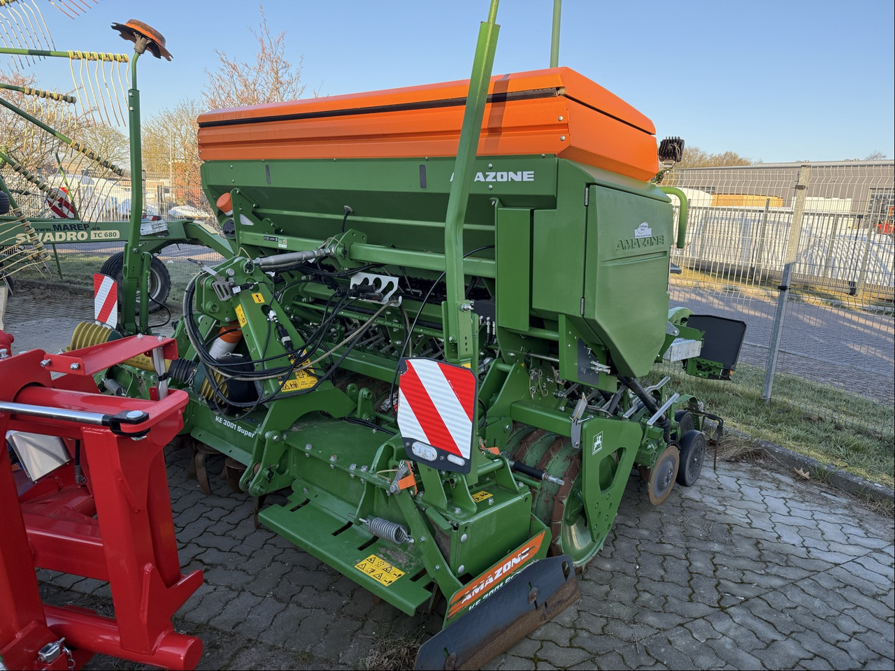 Amazone Anbaukreiselegge KE 3001 Super - Техніка для обробки ґрунту: фото 1 Amazone Anbaukreiselegge KE 3001 Super - Техніка для обробки ґрунту: фото 1