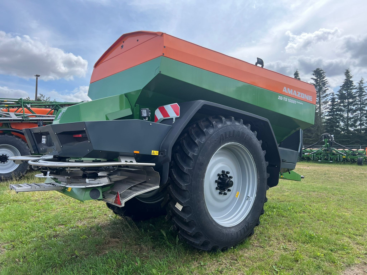 Amazone Anhängestreuer ZG-TS 10001 - Обприскувач: фото 3 Amazone Anhängestreuer ZG-TS 10001 - Обприскувач: фото 3