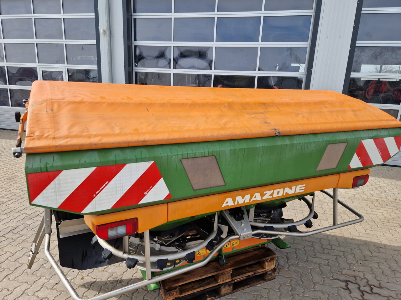 Amazone ZA-TS 2700 Profis Hydro - Розкидач добрив: фото 4 Amazone ZA-TS 2700 Profis Hydro - Розкидач добрив: фото 4