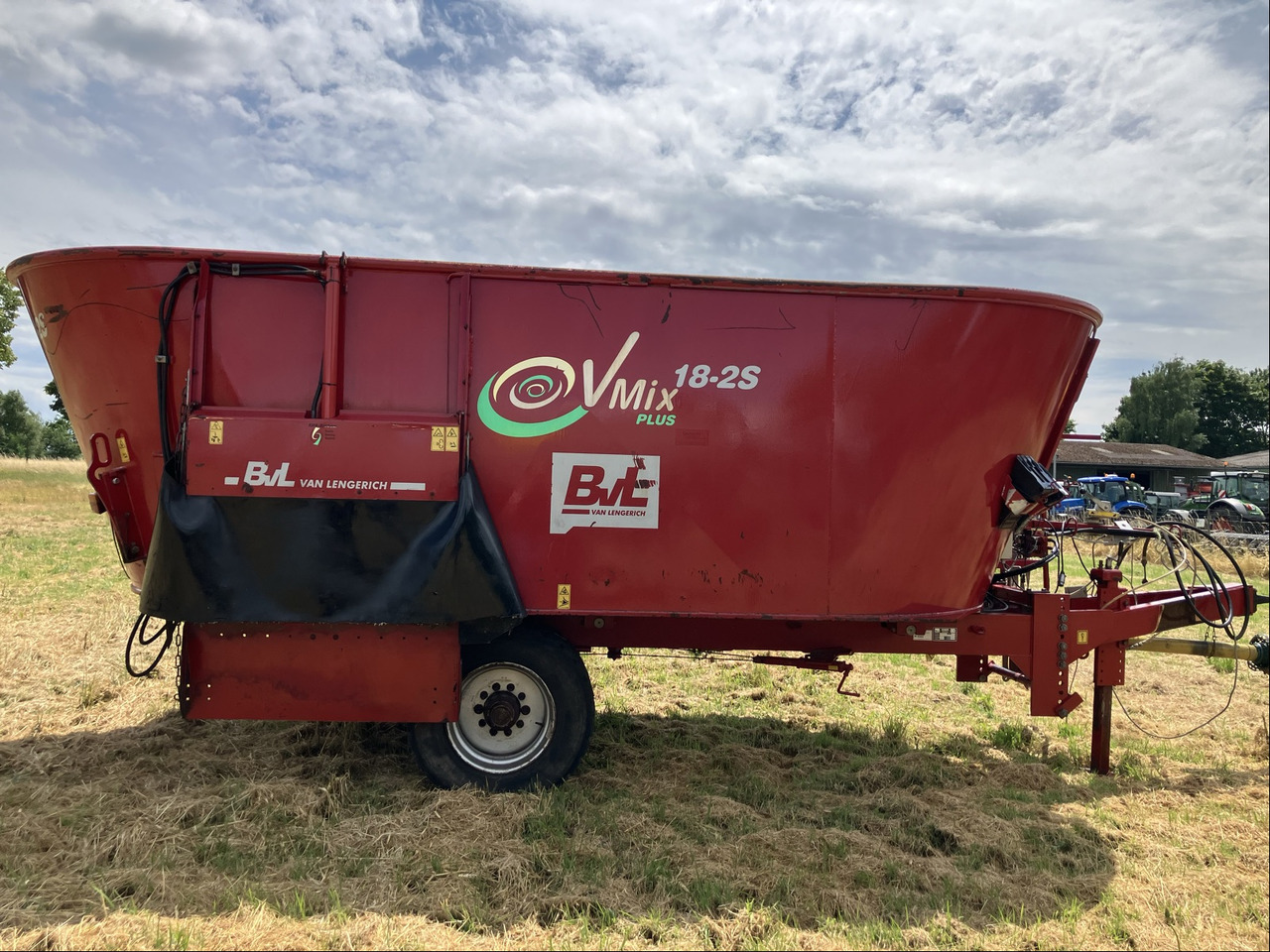 BVL Futtermischwagen V-Mix 18 2S - Кормороздавач: фото 5 BVL Futtermischwagen V-Mix 18 2S - Кормороздавач: фото 5