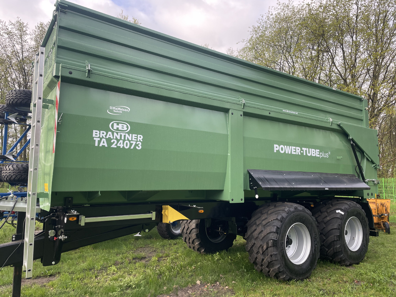 Brantner TA 24073/2 POWER-TUBE - Самоскид вантажівка: фото 1 Brantner TA 24073/2 POWER-TUBE - Самоскид вантажівка: фото 1