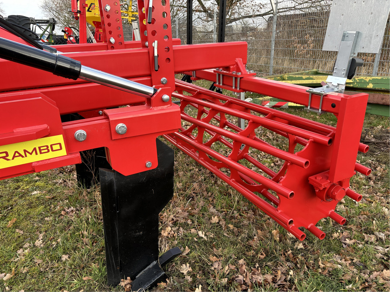 Brix Tiefenlockerer Rambo 900-H - Техніка для обробки ґрунту: фото 2 Brix Tiefenlockerer Rambo 900-H - Техніка для обробки ґрунту: фото 2