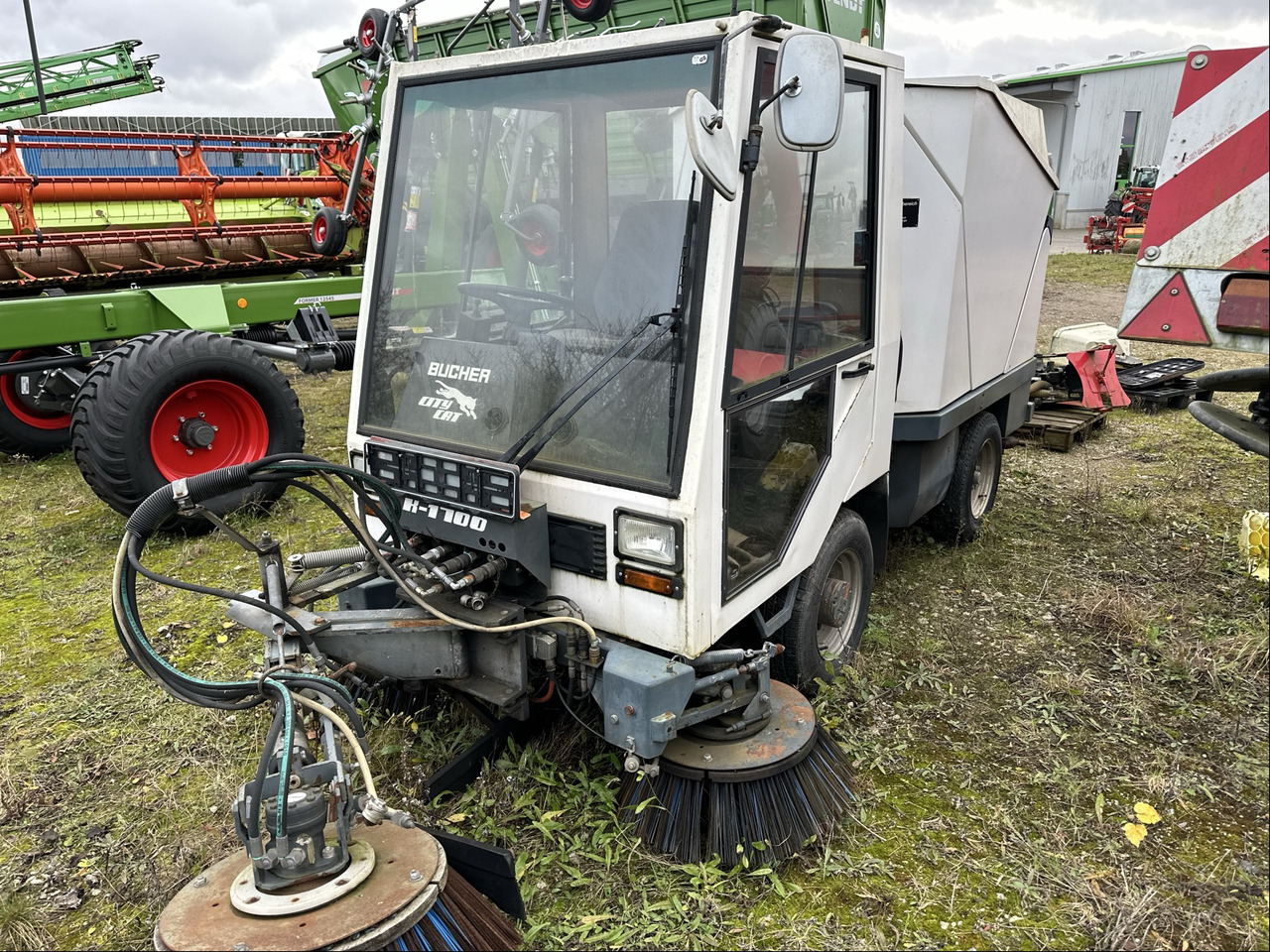 Bucher CityCat K1700 Kehrmasch - Косарка: фото 1 Bucher CityCat K1700 Kehrmasch - Косарка: фото 1