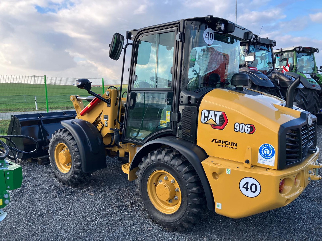 Caterpillar 906 - Колісний навантажувач: фото 3 Caterpillar 906 - Колісний навантажувач: фото 3