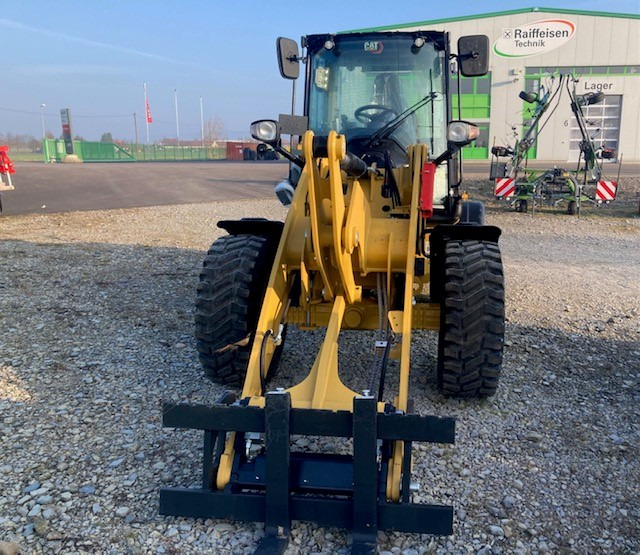 Caterpillar Radlader 908HL - Колісний навантажувач: фото 1 Caterpillar Radlader 908HL - Колісний навантажувач: фото 1