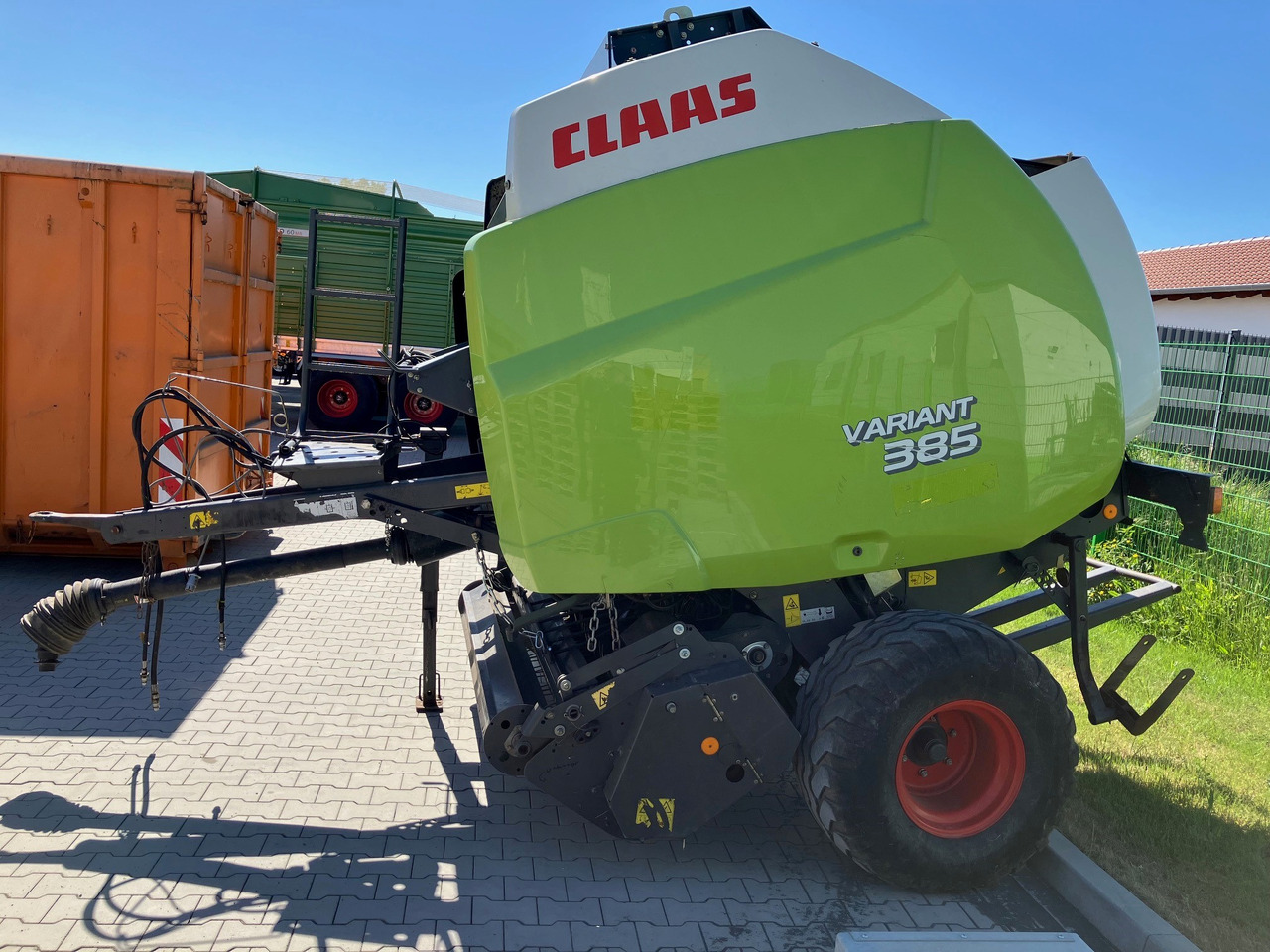 Claas 385 RC - Техніка для сінозаготівлі: фото 1 Claas 385 RC - Техніка для сінозаготівлі: фото 1