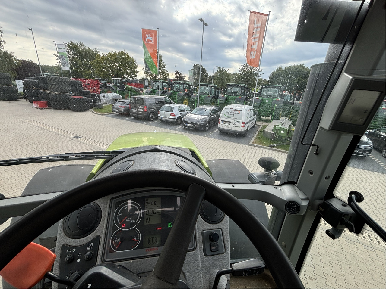 Claas Axion 850 Hexa-Shift - Трактор: фото 2 Claas Axion 850 Hexa-Shift - Трактор: фото 2